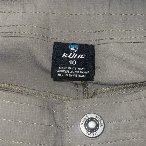 KÜHL gray multi pocket long line shorts 10 - Picture 2 of 5